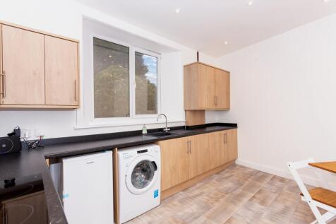 Flat One - Kitchen/Dining Room