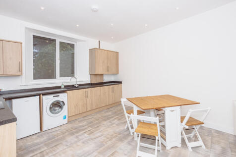 Flat One - Kitchen/Dining Room