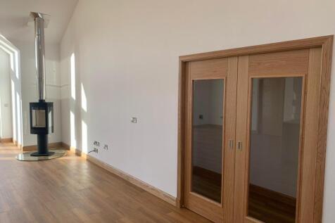 Lounge Doors
