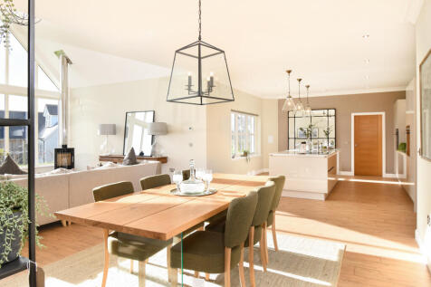Family Dining Kitchen