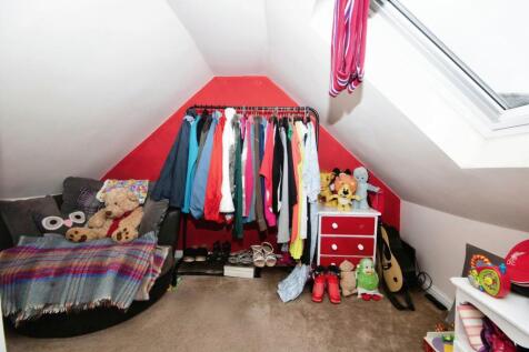 Loft Room 2