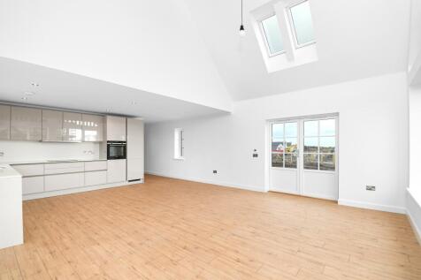 Family Dining Kitchen