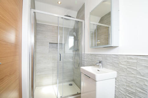 Bedroom 2 Ensuite