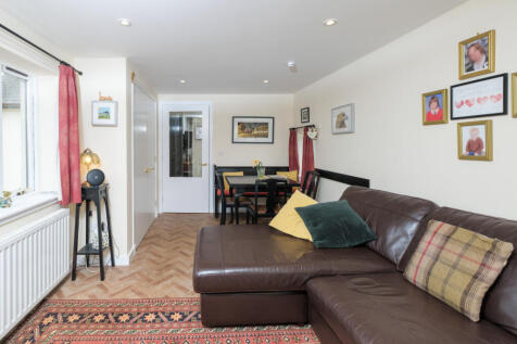Lounge Dining Room