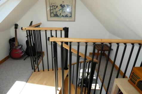 UPPER FLOOR