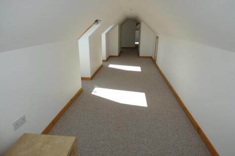 UPPER FLOOR