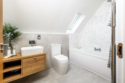 Upstairs Bathroom