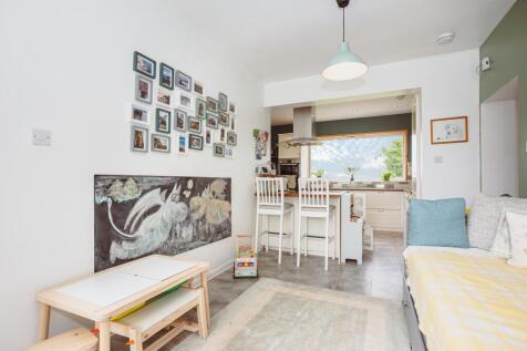 Kitchen/Breakfast Room/Additional Snug