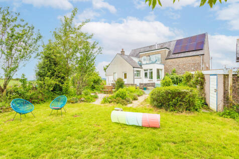 Rear Garden Grounds