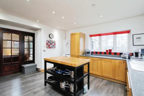 Kitchen 3