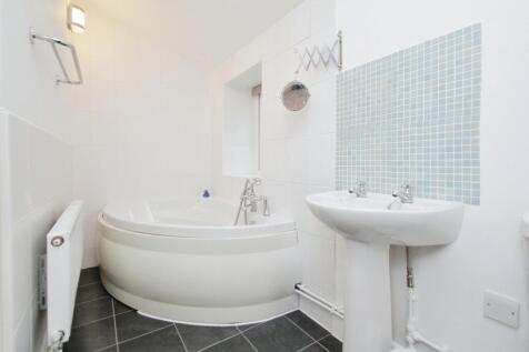 Bedroom 3 Ensuite