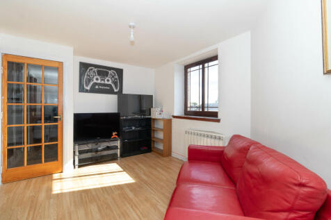 Lounge or Bedroom 1