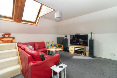 Bedroom 1 or Lounge