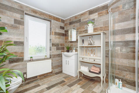 Family Shower Room