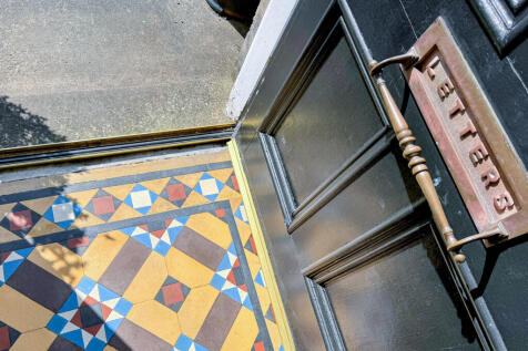 Strathmill Entrance Details