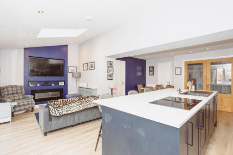 Open Plan Kitchen/Dining/Family Room