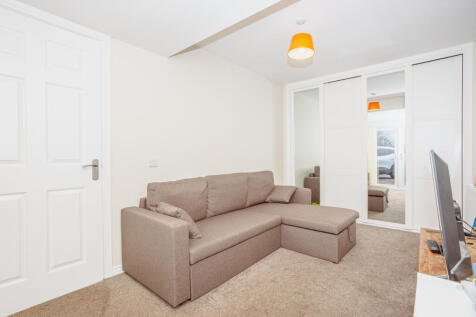 Bedroom Five (Downstairs)