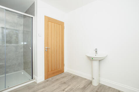 Family Shower Room