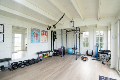 Summerhouse Gym