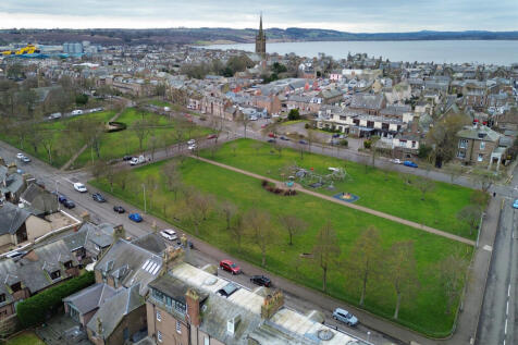 Mid-Links Aerial View