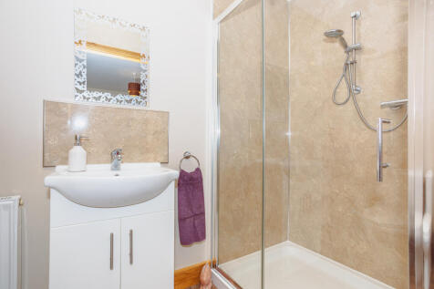 Master En-Suite