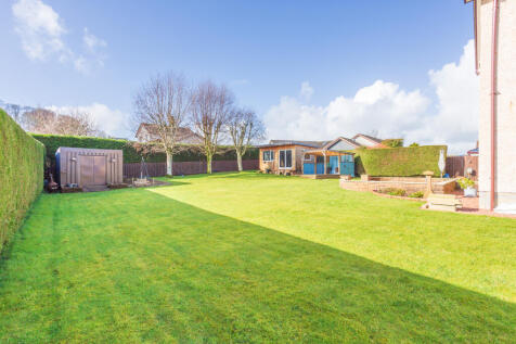 Large/Enclosed Rear Garden