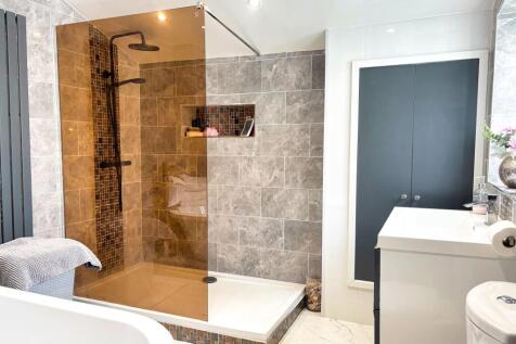Groundfloor bathroom