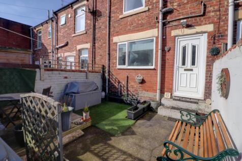 Rear yard2
