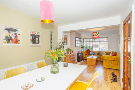 Living/Dining Room