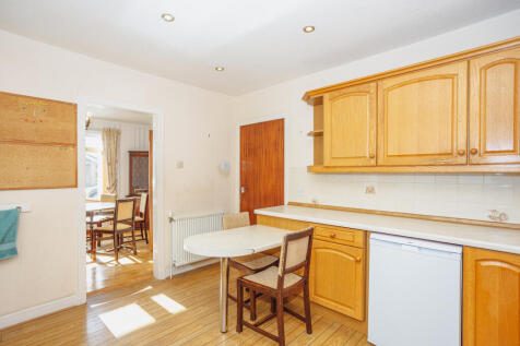 Kitchen &amp; Dining-Room