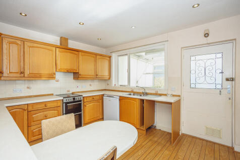 Dine-in Kitchen