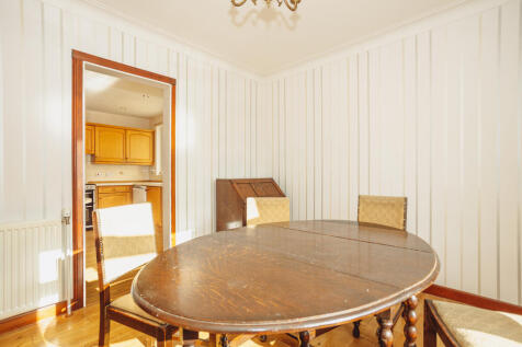 Dining-Room &amp; Kitchen