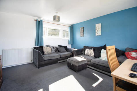 Lounge or 4th Bedroom