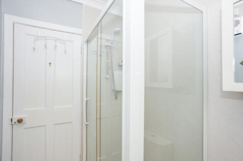 Family Shower Room