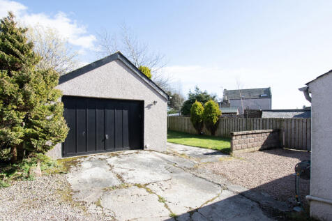 Garage &amp; Driveway