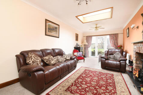 Lounge.