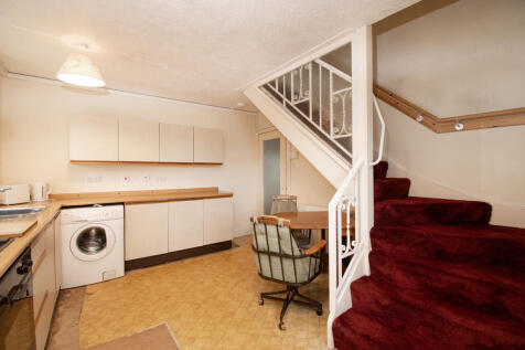 Kitchen to Upstaris