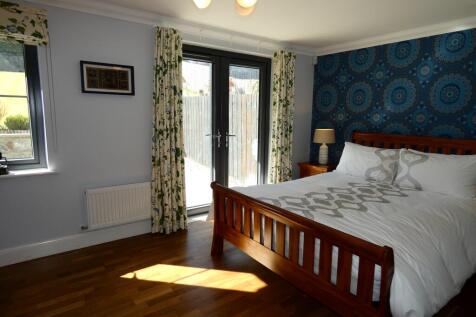 BEDROOM 4 / FAMILY ROOM