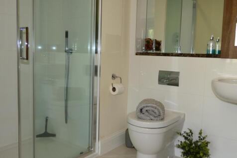 BEDROOM 4 EN-SUITE