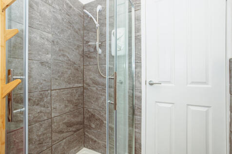 Family Shower Room