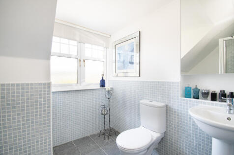 Bedroom1 Ensuite