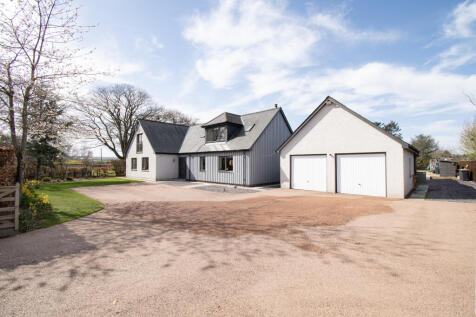Front Exterior &amp; Driveway