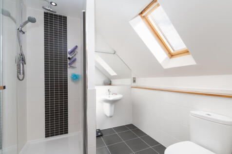 Bedroom 1 En-suite
