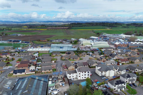Aerial View &amp; Surrounding Countryside