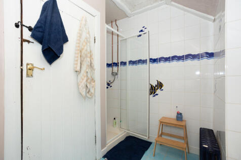 Family Shower Room