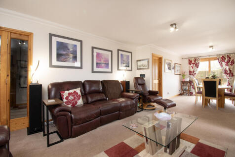 Lounge to Dining