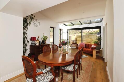 Dining/Family Room
