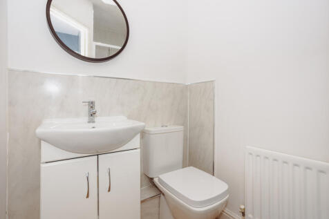 Bedroom One En-suite