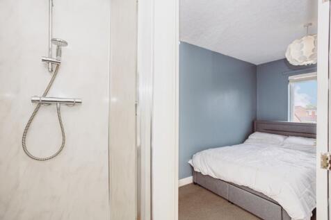 Bedroom One En-suite