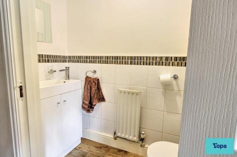 Downstairs wc
